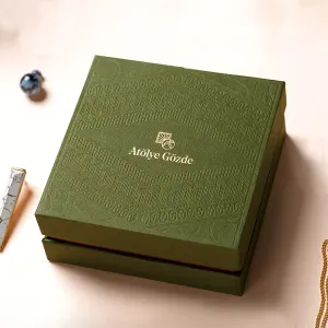 Jewellery subscription box